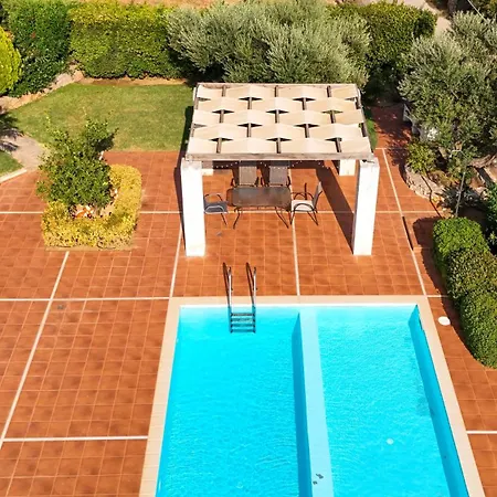 Cisterna - Shared Pool * Στέρνες